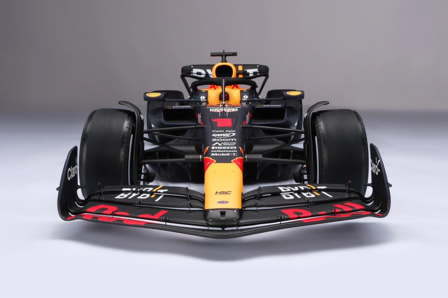 Amalgam Collection Oracle Red Bull Racing RB19 Max Verstappen (2023) 1:8 Model Car | Detailed Collector's Edition, Accurate Representation of F1 Driver's Car | 2Jour Concierge, #1 luxury high-end gift & lifestyle shop