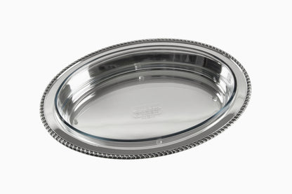 Zanetto Regina Anna | Oval Dish Container: Silver-plated metal with Pyrex glass and smooth, shiny finish, ideal for family-style serving | Tableware & Serveware / Dish Containers | 2Jour Concierge, your luxury lifestyle shop