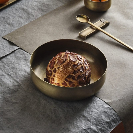Zanetto New York Burnished Brass Bread Basket with Beeswax Coating and Smooth Matte Finish | Bread Basket: Burnished brass basket with beeswax coating and smooth matte finish, offering an elegant presentation for rolls and artisanal loaves | Tableware & Serveware / Baskets | 2Jour Concierge, your luxury lifestyle shop

