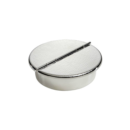 Passioni Ashtray by Zanetto | The Passioni ashtray boasts an innovative design combining elegance and functionality: when open, it serves as a practical rest for cigarettes or cigars; when closed, it effectively seals in odors. Ideal for various environments including homes, hotels, boats, or planes. Material: Plus plated (non-tarnishing).