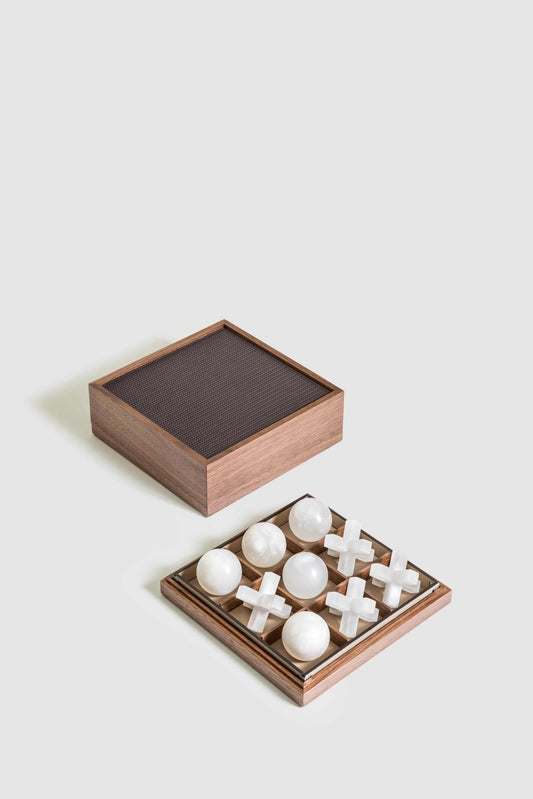Pinetti Tic Tac Toe Set in Leather-Covered Walnut Wood Box | Exquisite Craftsmanship | Premium Walnut Wood Construction | Elegant Leather Cover | Perfect for Leisure and Entertainment | Explore a Range of Luxury Home Accessories at 2Jour Concierge, #1 luxury high-end gift & lifestyle shop