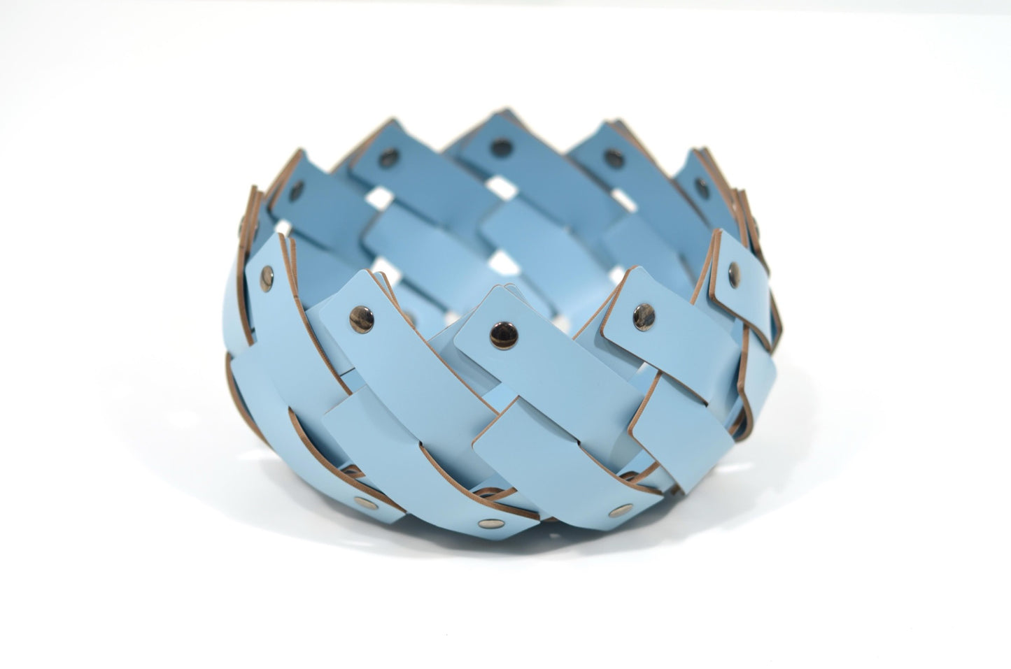 Panier en cuir régénéré tissé à la main d'Almeria