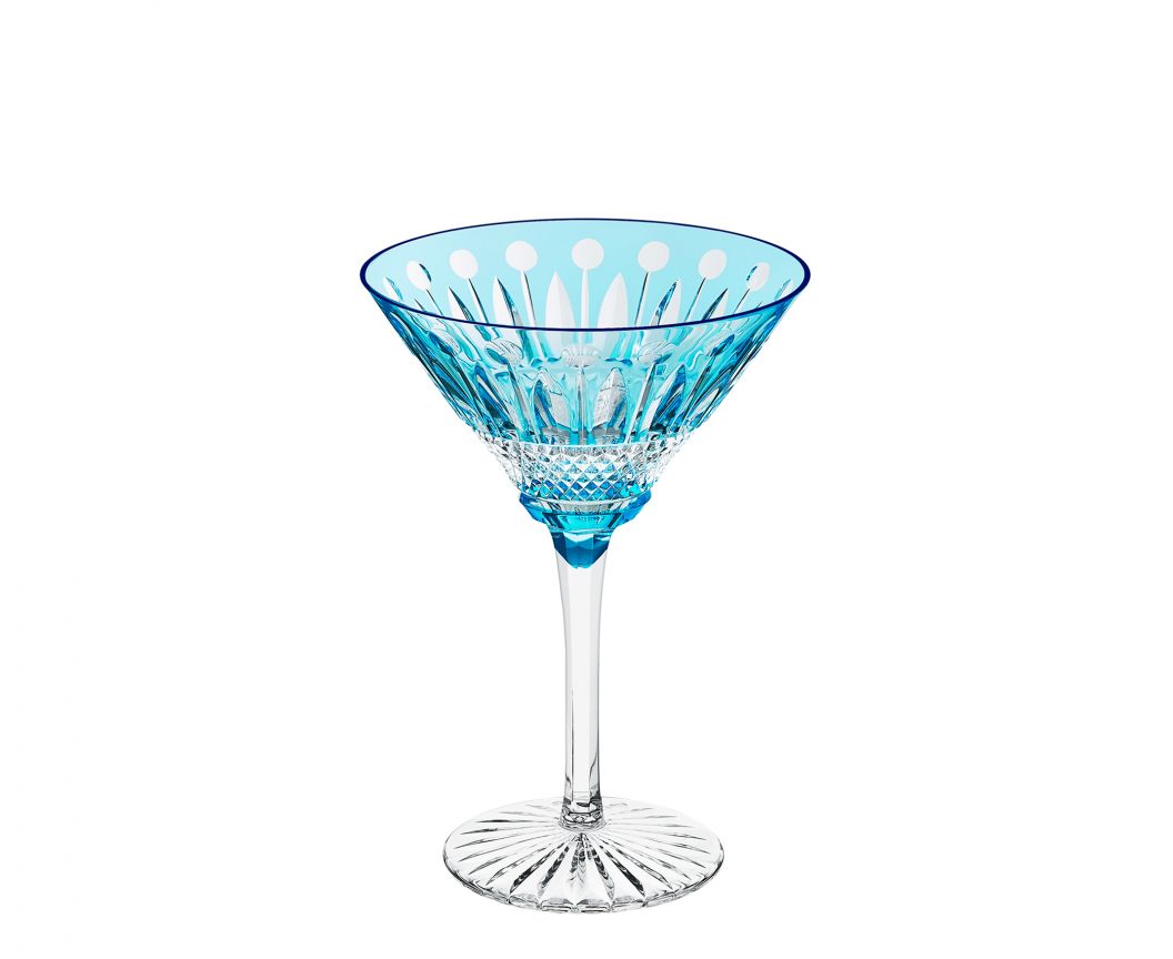 Tommy Crystal Cocktail Glass by Saint-Louis | Blown and cut at Saint-Louis-lès-Bitche in Moselle, France. From its star-shaped base to the sparkling glints of the diamond, bevel, pearl, and rim cuts, Tommy has stood as a timeless collection since 1928, adorning the most refined interiors, including the Hall of Mirrors in Versailles. Collection: TOMMY. Design: Timeless. | Barware and Glassware | 2Jour Concierge, your luxury lifestyle shop