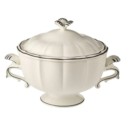 Gien Les Filets | Soup Tureen: Fine earthenware with hand-painted rim and smooth, glazed finish, ideal for presenting soups and stews at the table | Tableware & Serveware / Tureens & Serving Bowls | 2Jour Concierge, your luxury lifestyle shop