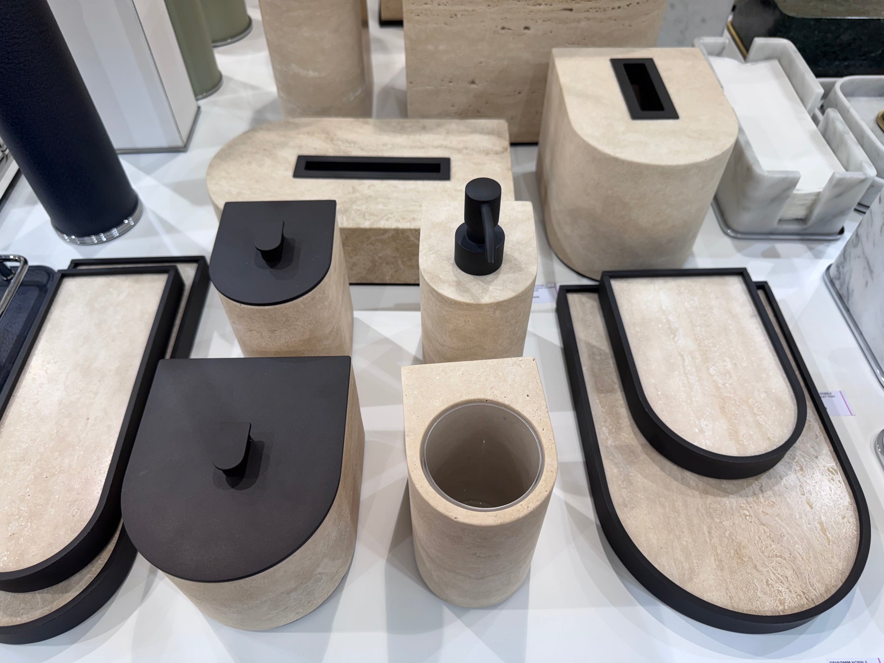 GIOBAGNARA Nobble Marble Bathroom set - 01