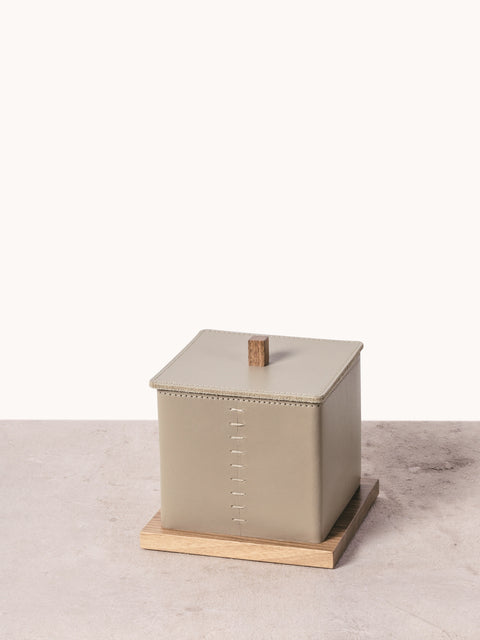 Rabitti 1969 Pienza Saddle Leather and Walnut Wood Trinket Bowl | Exquisite Desk Accessory | Handcrafted from Fine Leather and Walnut Wood | A Perfect Addition to the Pienza Desk Set | Explore More Luxury Desk Accessories at 2Jour Concierge, #1 luxury high-end gift & lifestyle shop