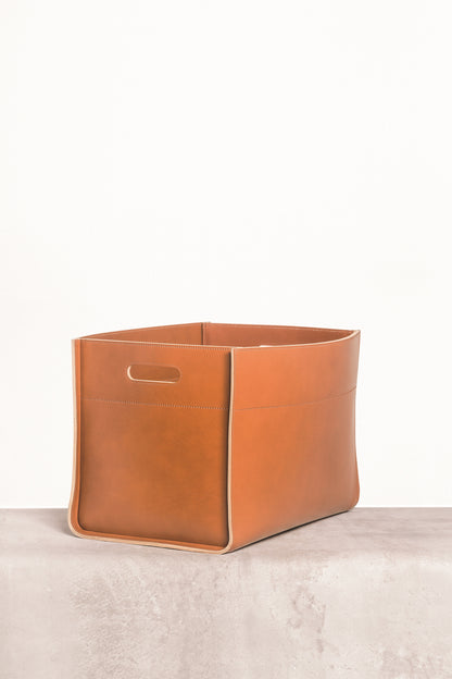 Rabitti 1969 Delta Saddle Leather Storage Basket With Handles | Elegant and Functional Storage Solution | Crafted with High-Quality Saddle Leather | Handles for Convenient Use | Explore a Range of Luxury Home Accessories at 2Jour Concierge, #1 luxury high-end gift & lifestyle shop