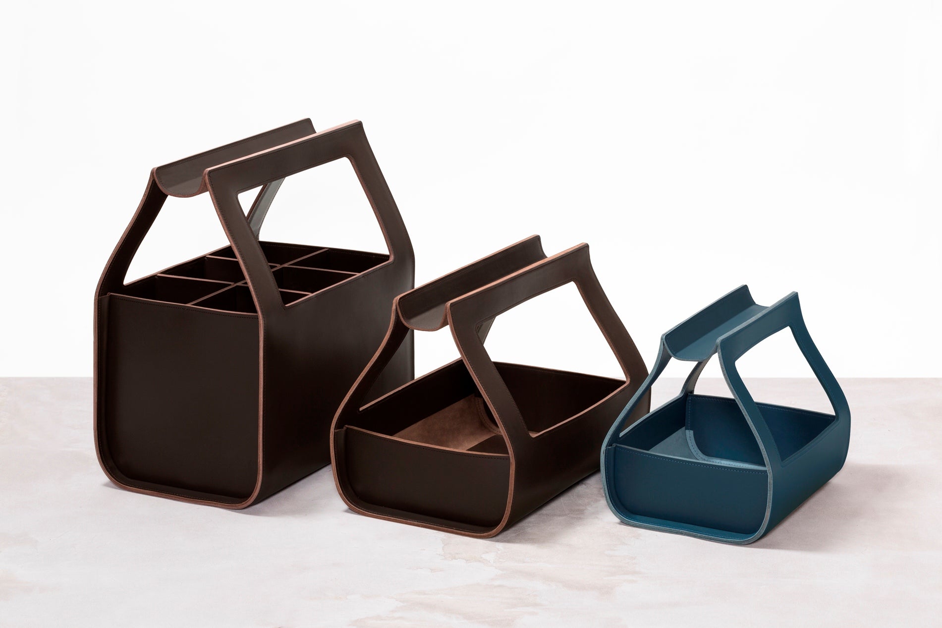 Rabitti 1969 Copenhagen Saddle Leather Storage Basket With Dividers | Elegant and Functional Storage Solution | Crafted with High-Quality Saddle Leather | Dividers for Enhanced Organization | Explore a Range of Luxury Home Accessories at 2Jour Concierge, #1 luxury high-end gift & lifestyle shop