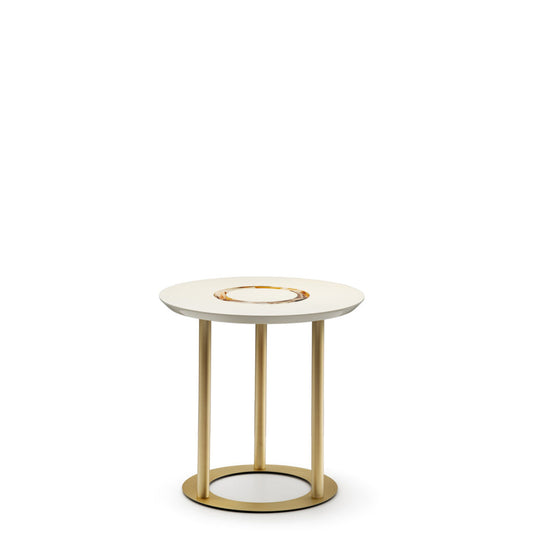 Arcahorn Saturno | Round Side Table: Ivory lacquered wood with horn inlay and satin brass structure, designed as an elegant accent table for refined living and lounge spaces | Furniture / Side Tables | 2Jour Concierge, your luxury lifestyle shop