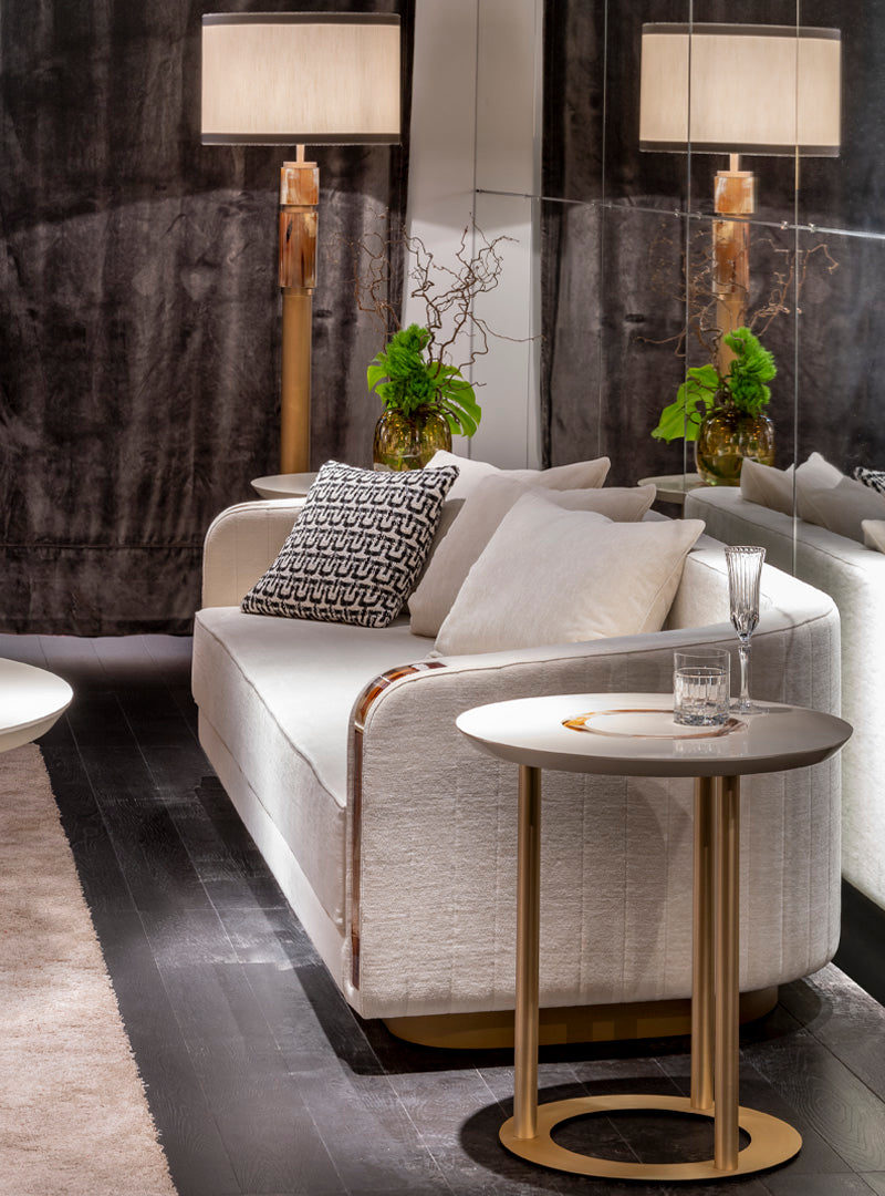 Arcahorn Saturno | Round Side Table: Ivory lacquered wood with horn inlay and satin brass structure, designed as an elegant accent table for refined living and lounge spaces | Furniture / Side Tables | 2Jour Concierge, your luxury lifestyle shop