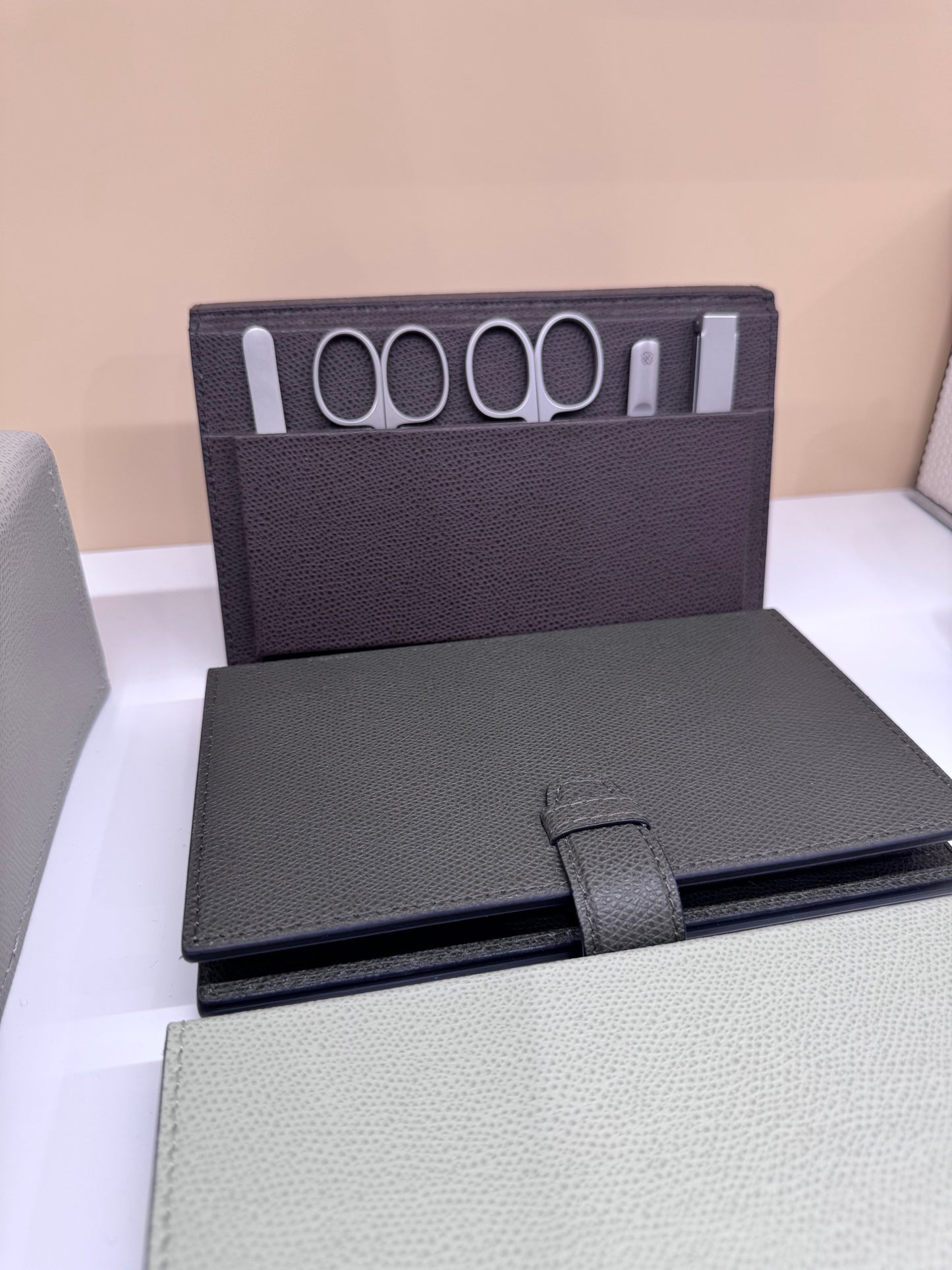 Vals Stainless Steel Manicure Travel Set with Leather Envelope