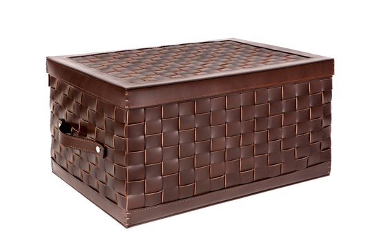 Riviere Barcellona Shoe Trunk with Lid & Handles | Elegant woven leather trunk available in small or large format, with or without internal dividers (6 or 8 compartments) | Features a hinged lid and practical leather handles, crafted exclusively in Riviere’s outdoor finishes | Ideal for storing shoes, accessories, or personal essentials in refined spaces, yachts, and dressing rooms | Home accessories & leather goods | 2Jour Concierge, your luxury lifestyle shop.