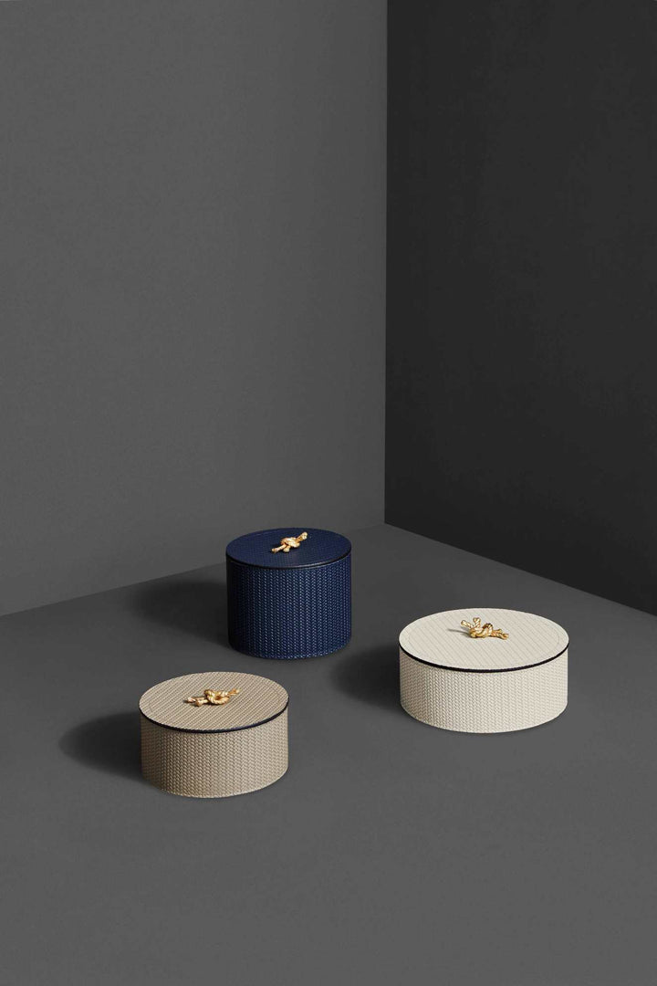 Thalia Trinket Box by Pinetti | Handmade in leather | Metal decorative element plated in 24k gold or silver polished | Home Decor Accessories | 2Jour Concierge, your luxury lifestyle shop
