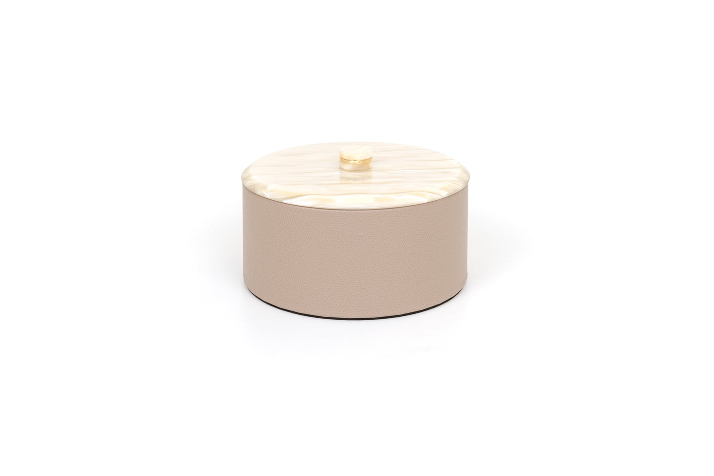 Pinetti | Kelly Leather Round Box: Leather round box with resin mother-of-pearl lid and shiny gold handle, four sizes | Livingroom | 2Jour Concierge, your luxury lifestyle shop | luxury round box, Pinetti Kelly, mother of pearl box, leather jewelry box, Italian luxury box, designer round box