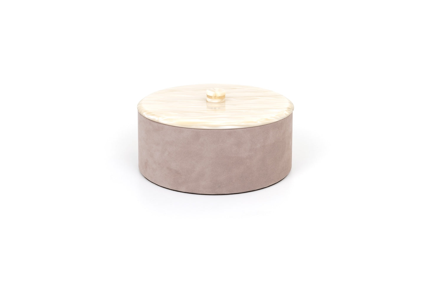 Pinetti | Kelly Leather Round Box: Leather round box with resin mother-of-pearl lid and shiny gold handle, four sizes | Livingroom | 2Jour Concierge, your luxury lifestyle shop | luxury round box, Pinetti Kelly, mother of pearl box, leather jewelry box, Italian luxury box, designer round box