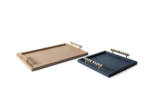 Pinetti | Saturno Tray: leather tray with leather-banded brass handles, rectangular and square | Trays
| 2Jour Concierge, your luxury lifestyle shop | leather serving tray, leather tray with handles, Pinetti
Saturno, Italian luxury tray
