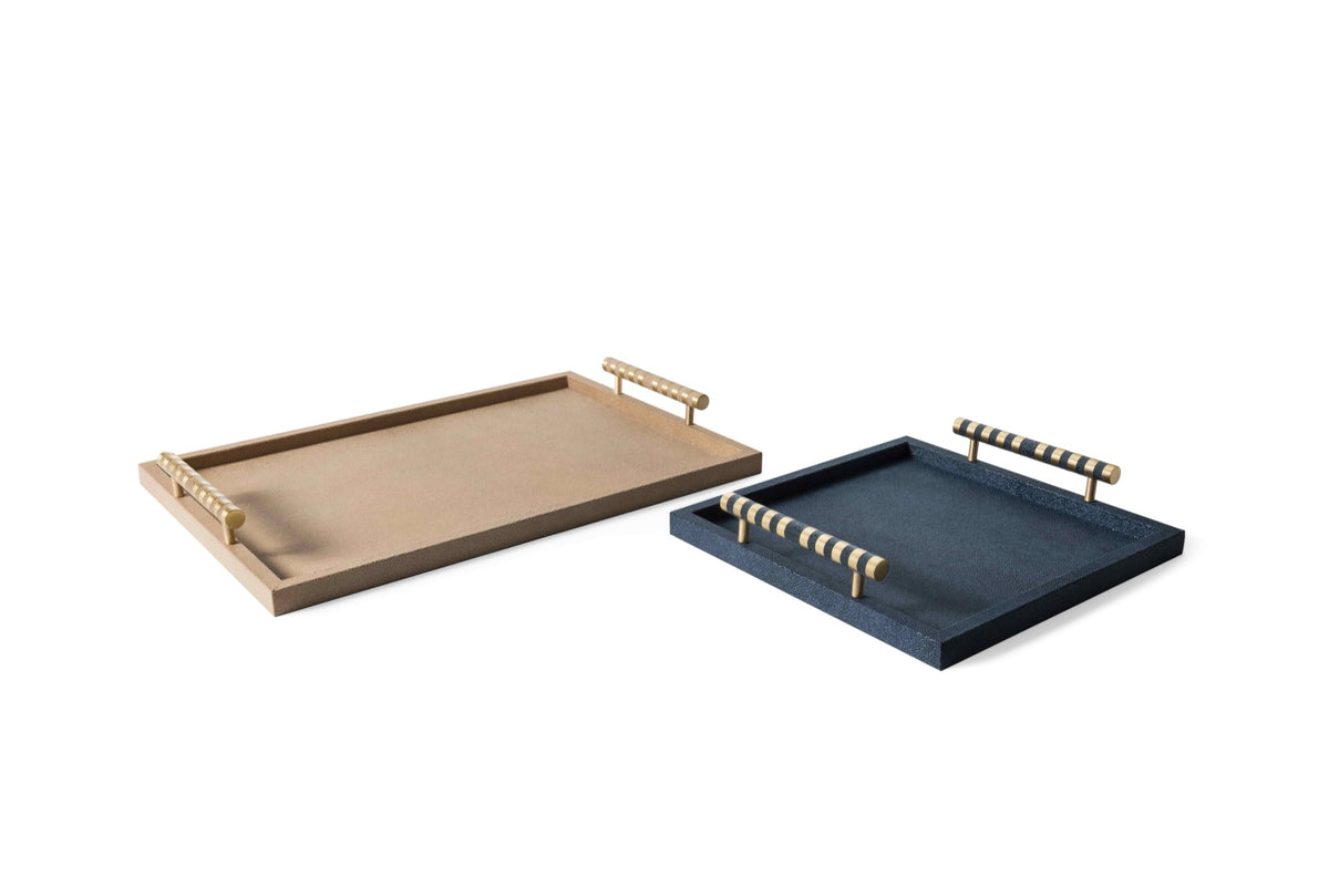 Pinetti | Saturno Tray: leather tray with leather-banded brass handles, rectangular and square | Trays
| 2Jour Concierge, your luxury lifestyle shop | leather serving tray, leather tray with handles, Pinetti
Saturno, Italian luxury tray