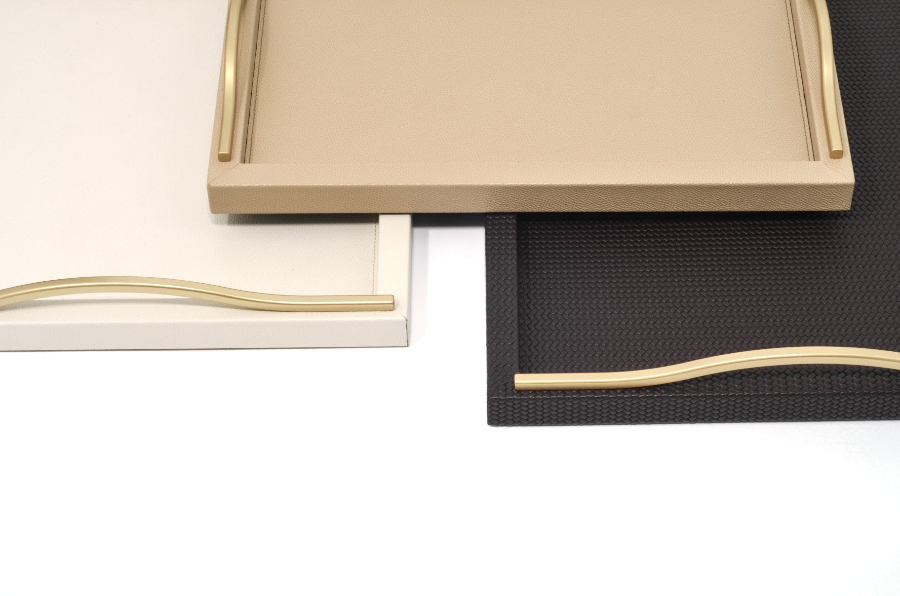 Pinetti Onda | Tray: Leather and wood with curved metal handles in chrome, burnished, or gold-toned finish and matte surface, available in square or rectangular formats, ideal for refined tabletop or lounge service | Tableware & Serveware / Trays | 2Jour Concierge, your luxury lifestyle shop