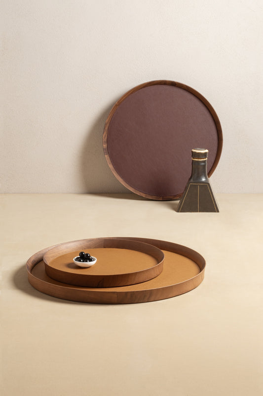 Giobagnara x Poltrona Frau Round Tray | Walnut Wood Trays with Fine Leather Inlay | Stylish and Elegant Design | Explore a Range of Stylish Trays and Home Decor at 2Jour Concierge, #1 luxury high-end gift & lifestyle shop