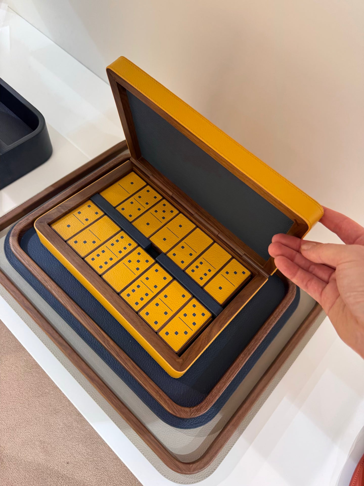 Giobagnara x Poltrona Frau Wooden Box Domino | 2Jour Concierge, #1 luxury high-end gift & lifestyle shop