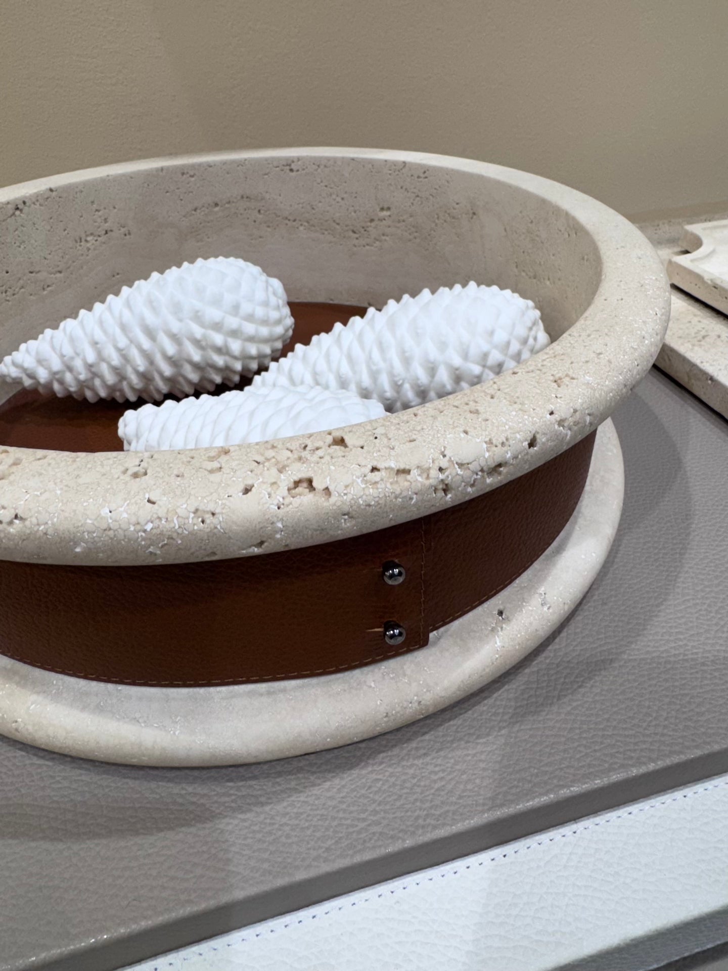 Ercolano  Marble Trinket Bowl w Removable Leather Placemat