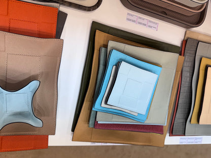 Giobagnara | Jack Valet Tray: Leather-covered metal tray with structured base and adjustable corners | Decor / Valet Trays | 2Jour Concierge, your luxury lifestyle shop | refined interiors, office desks, bedside organization, travel accessories, contemporary essentials