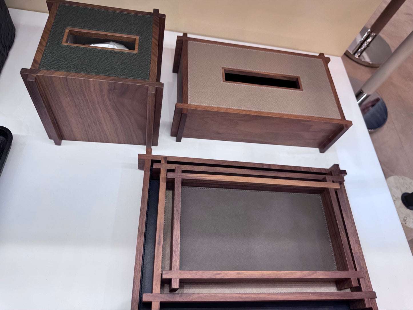 Structura Leather & Walnut Wood Tissue Holder Rectangular