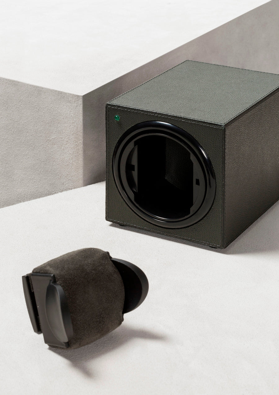 Giobagnara Chronos Watch Winder | 2Jour Concierge, #1 luxury high-end gift & lifestyle shop