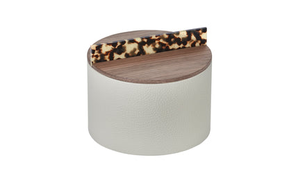 Riviere Dama | Round Box: Leather with wood base and tortoise acetate handle, available in ashwood or walnut, small and large formats, a refined accent for contemporary interiors | Decor / Trinket Boxes | 2Jour Concierge, your luxury lifestyle shop | luxury interiors, hospitality décor, elegant living, designer home accessories, boutique hotels, refined lifestyle, yacht décor, executive interiors
