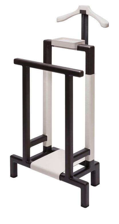Giobagnara | Lloyd Tabi Leather and Dark Canaletto Walnut Wood Valet Stand: Valet stand in leather and dark-stained Canaletto walnut wood, inox or brushed bronze feet, wild boar golf deer nappa suede | Livingroom / Hospitality | 2Jour Concierge, your luxury lifestyle shop | luxury valet stand, leather valet stand, Giobagnara Lloyd Tabi, Canaletto walnut valet, Italian luxury bedroom accessories, exotic leather valet, designer clothes stand, dark walnut wood valet