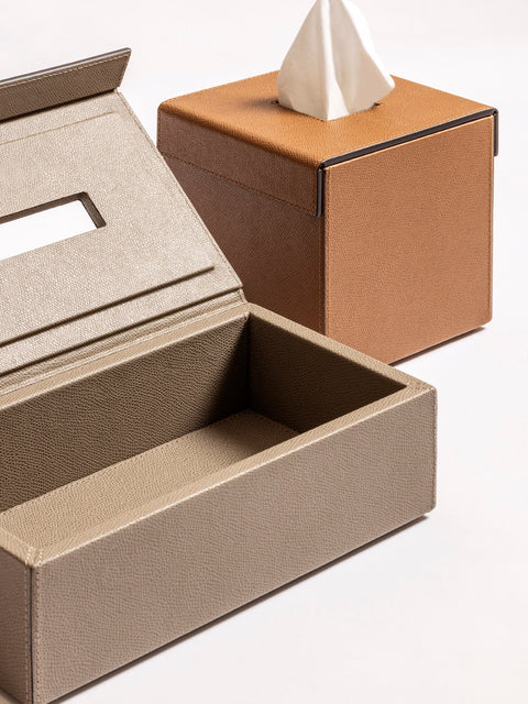 Giobagnara | Parma Magnetic Tissue Holder: Leather tissue box with hinged magnetic lid | Bathroom / Tissue Holders | 2Jour Concierge, your luxury lifestyle shop | premium bathroom accessories for refined interiors and hospitality use