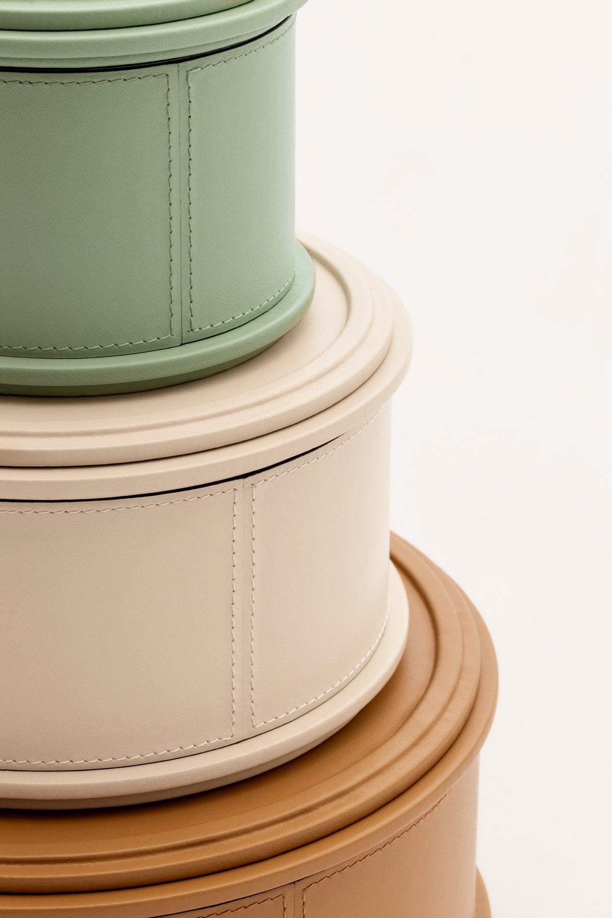 Giobagnara | Rolli Trinket Box: Leather-covered box with layered architectural profiles, monochrome and bicolor, in square, rectangular, long rectangular, and round forms | Decor | 2Jour Concierge, your luxury lifestyle shop | luxury trinket box, Giobagnara Rolli, architectural leather box, Italian designer box