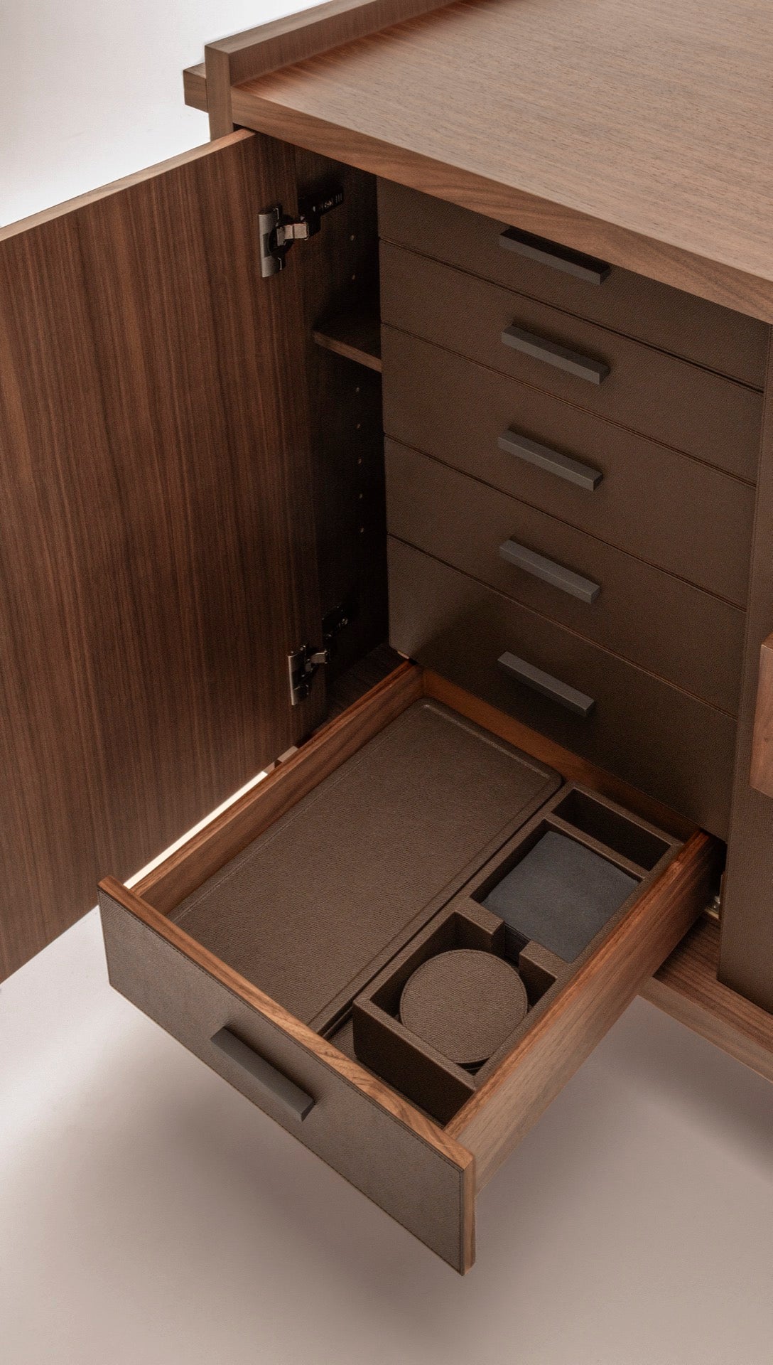 Giobagnara | Structura Bar Cart: Modular hospitality bar cart with integrated storage and service systems | Serveware + Hospitality / Coffee & Tea Organizers | 2Jour Concierge, your luxury lifestyle shop | premium bar furniture for expensive interiors, private residences, hotels, and refined hospitality environments