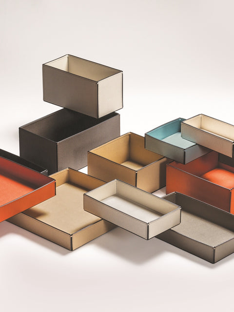 Giobagnara Marea Trinket Bowl | All-leather structure | Available in square and rectangular shapes | Home Decor and Serveware | 2Jour Concierge, your luxury lifestyle shop







