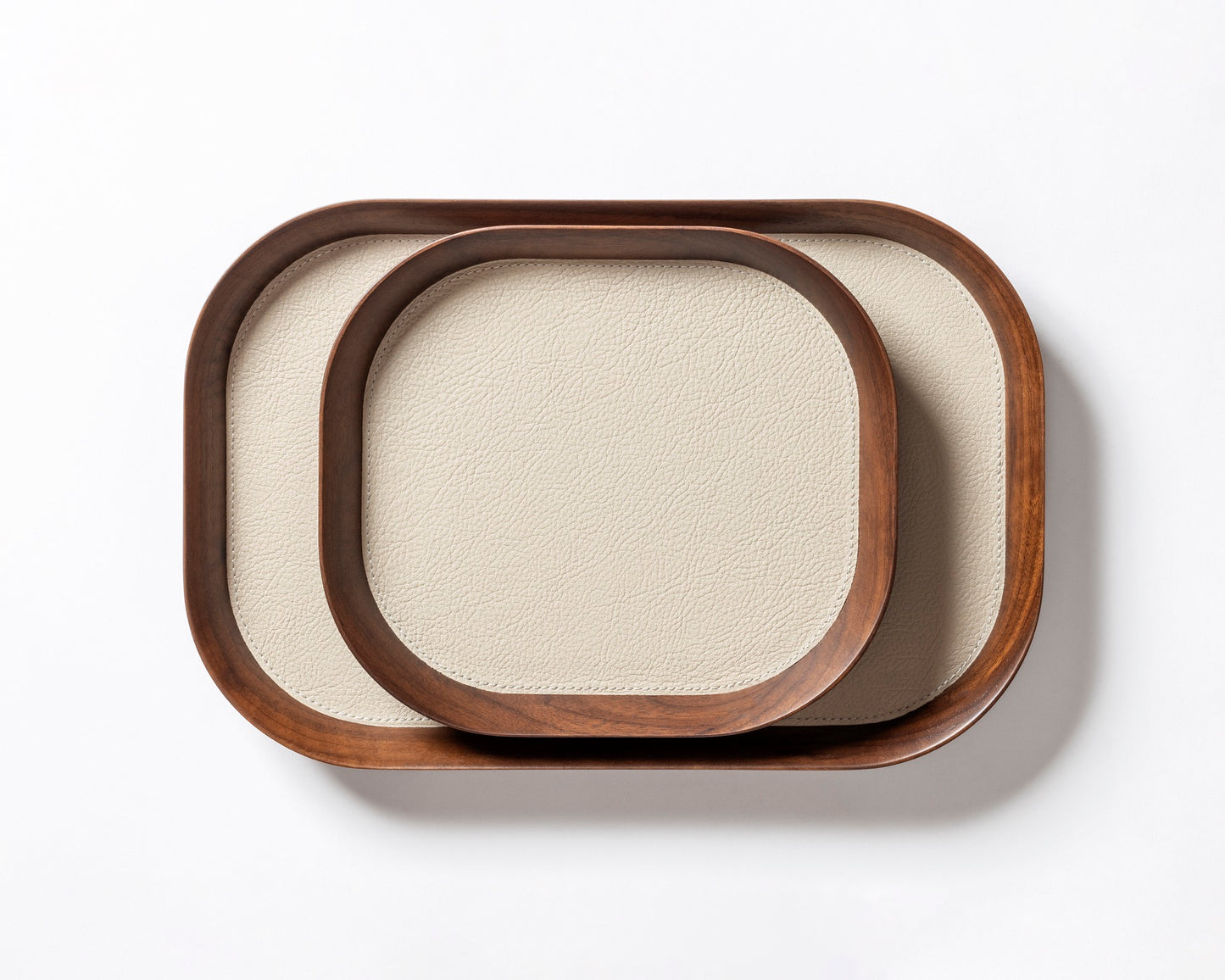 Giobagnara | Valet Tray Pelle Frau®: Walnut wood tray with leather inlay in multiple shapes and sizes | Decor / Valet Trays | 2Jour Concierge, your luxury lifestyle shop | premium leather and wood accessories for refined interiors