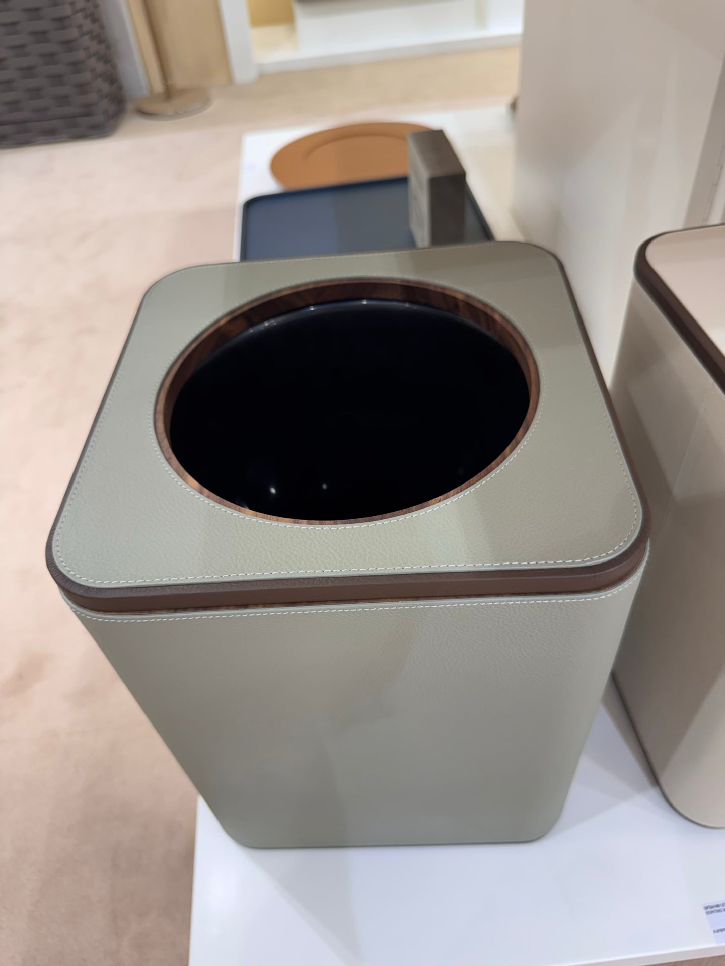 Giobagnara x Poltrona Frau Wastepaper Bin | Leather-Covered Wood Structure | Inner Black Plastic Container | Removable Leather-Covered Wooden Lid | Made in Pelle Frau® Leather | Find Elegant Office Accessories at 2Jour Concierge, #1 luxury high-end gift & lifestyle shop