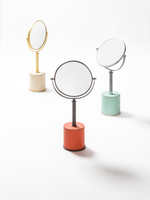 Giobagnara | Positano Freestanding Mirror: Leather-covered mirror with metal structure in chrome, bronze, or brass | Jewels + Accessories / Freestanding Mirrors | 2Jour Concierge, your luxury lifestyle shop | refined vanities, luxury bathrooms, and elegant dressing rooms