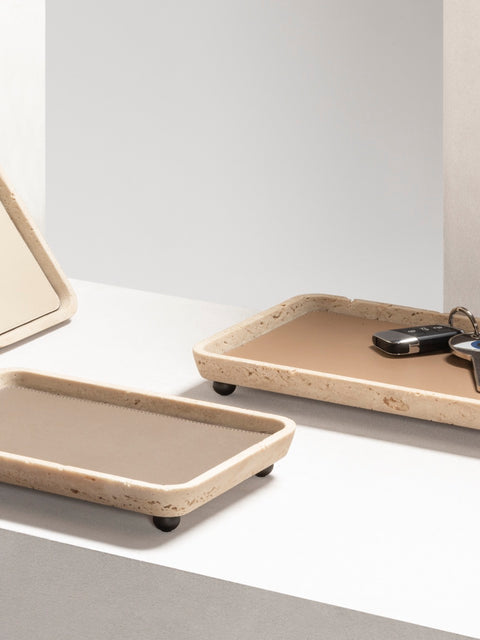 Giobagnara | Monza Leather & Marble Valet Tray: Marble structure with leather insert, available in various shapes and sizes | Decor / Valet Trays | 2Jour Concierge, your luxury lifestyle shop | Italian marble, refined organization, functional elegance, timeless design