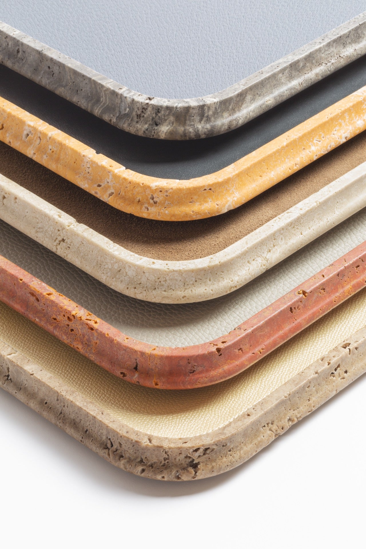 Giobagnara | Rodi Marble Valet Tray: Travertine marble with removable leather insert, available in different shapes and sizes | Decor / Valet Trays | 2Jour Concierge, your luxury lifestyle shop | natural stone, Italian craftsmanship, refined organization, timeless design