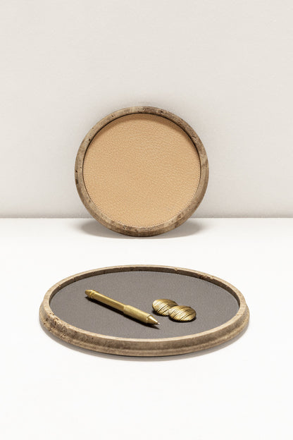 Giobagnara | Rodi Marble Valet Tray: Travertine marble with removable leather insert, available in different shapes and sizes | Decor / Valet Trays | 2Jour Concierge, your luxury lifestyle shop | natural stone, Italian craftsmanship, refined organization, timeless design