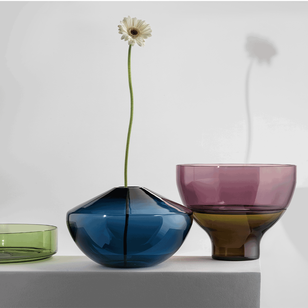 NasonMoretti Jellyfish centerpiece set | A sculptural set of 4 Murano glass centerpieces, designed by Matteo Zorzenoni | Inspired by the organic fluidity of jellyfish, each piece plays with light, color, and form | Available in an elegant palette of bull brown, avio blue, violet, and soraya green | A poetic and contemporary addition to sophisticated interiors | Design by NasonMoretti | Tableware & decorative objects | 2Jour Concierge, your luxury lifestyle shop