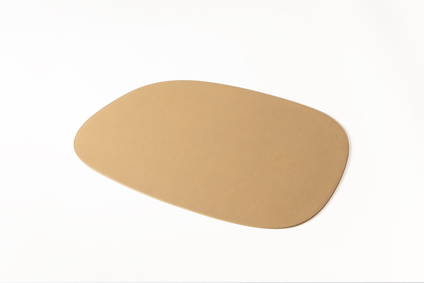 Maris Placemats | Giobagnara x Kelly Wearstler
Exquisite all-leather placemats, combining luxury and practicality. Ideal for elevating your dining experience with a touch of elegance. | Dining Accessories | 2Jour Concierge, your luxury lifestyle shop