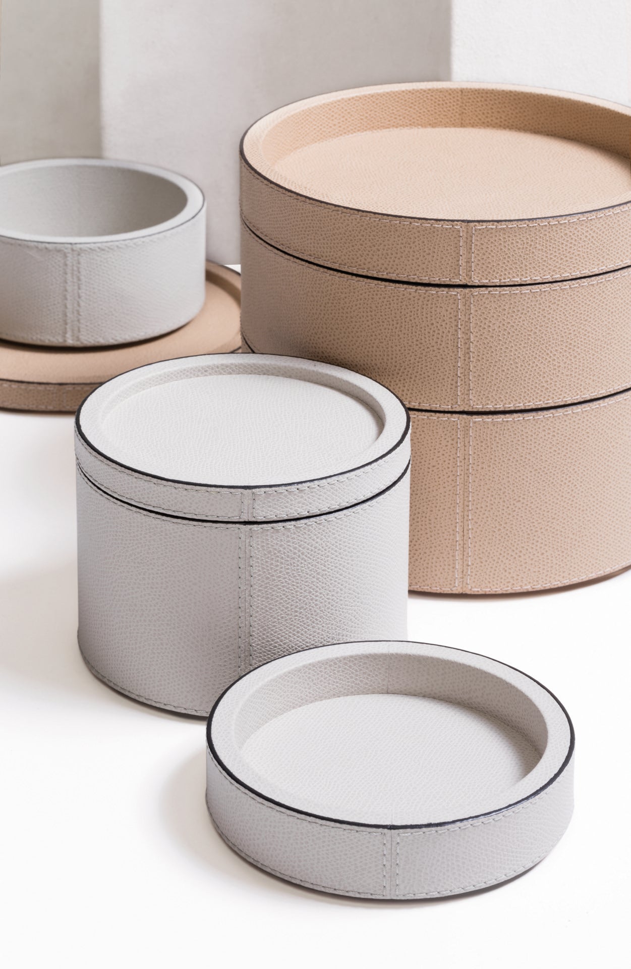 Giobagnara | Polo Stackable Valet Tray: Leather-covered wood stackable tray in round, square, and rectangular shapes with multiple sizes | Decor / Valet Trays | 2Jour Concierge, your luxury lifestyle shop | premium valet trays for expensive interiors, luxury decorative storage, office desks, bedside tables, and coordinated wardrobe systems