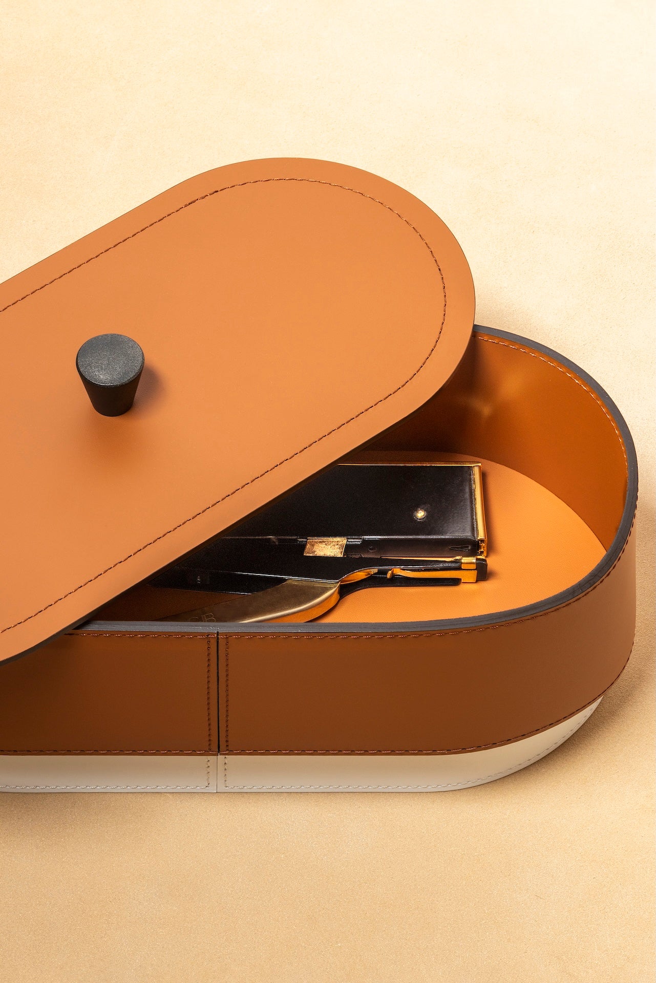 Rudi Zenit | Desk Set: Regenerated leather with contrasting base and smooth, matte finish, featuring a complete suite of accessories (desk blotter, pen holder, trays, and boxes) for organized and elegant workspaces | Office + Tech / Desk Sets & Organizers | 2Jour Concierge, your luxury lifestyle shop