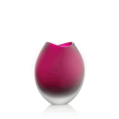 NasonMoretti Swing vase – medium & large | Hand-blown Murano glass vases with dynamic silhouettes and vibrant color options | Available in medium and large sizes to suit different interior styles | A sculptural accent piece that combines playful energy with refined Italian craftsmanship | Design by NasonMoretti | Home decor & vases | 2Jour Concierge, your luxury lifestyle shop