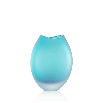 NasonMoretti Swing vase – medium & large | Hand-blown Murano glass vases with dynamic silhouettes and vibrant color options | Available in medium and large sizes to suit different interior styles | A sculptural accent piece that combines playful energy with refined Italian craftsmanship | Design by NasonMoretti | Home decor & vases | 2Jour Concierge, your luxury lifestyle shop
