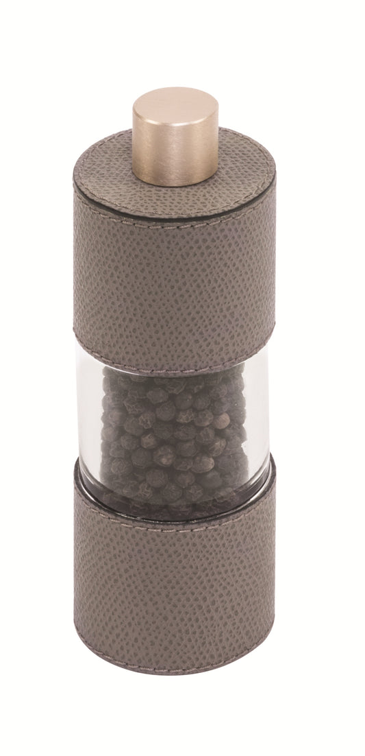 Giobagnara Otello Manual Low Pepper Mill | Leather-covered stainless steel structure with a metal knob and carbon steel grinder, featuring continuous adjustment from fine to coarse for precise pepper seasoning | Serveware & Accessories / Kitchen Tools | 2Jour Concierge, your luxury lifestyle shop