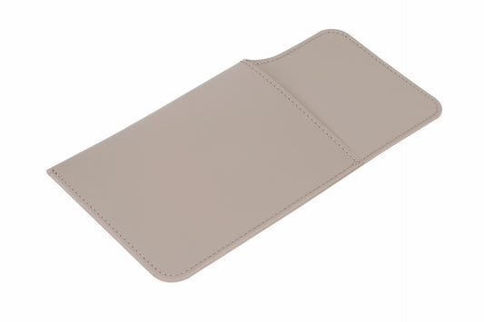 Rudi Ale | Single Cutlery Holder: Regenerated leather with smooth, matte finish, ideal for placing individual cutlery sets | Serveware & Hospitality / Napkin + Cutlery Holders | 2Jour Concierge, your luxury lifestyle shop