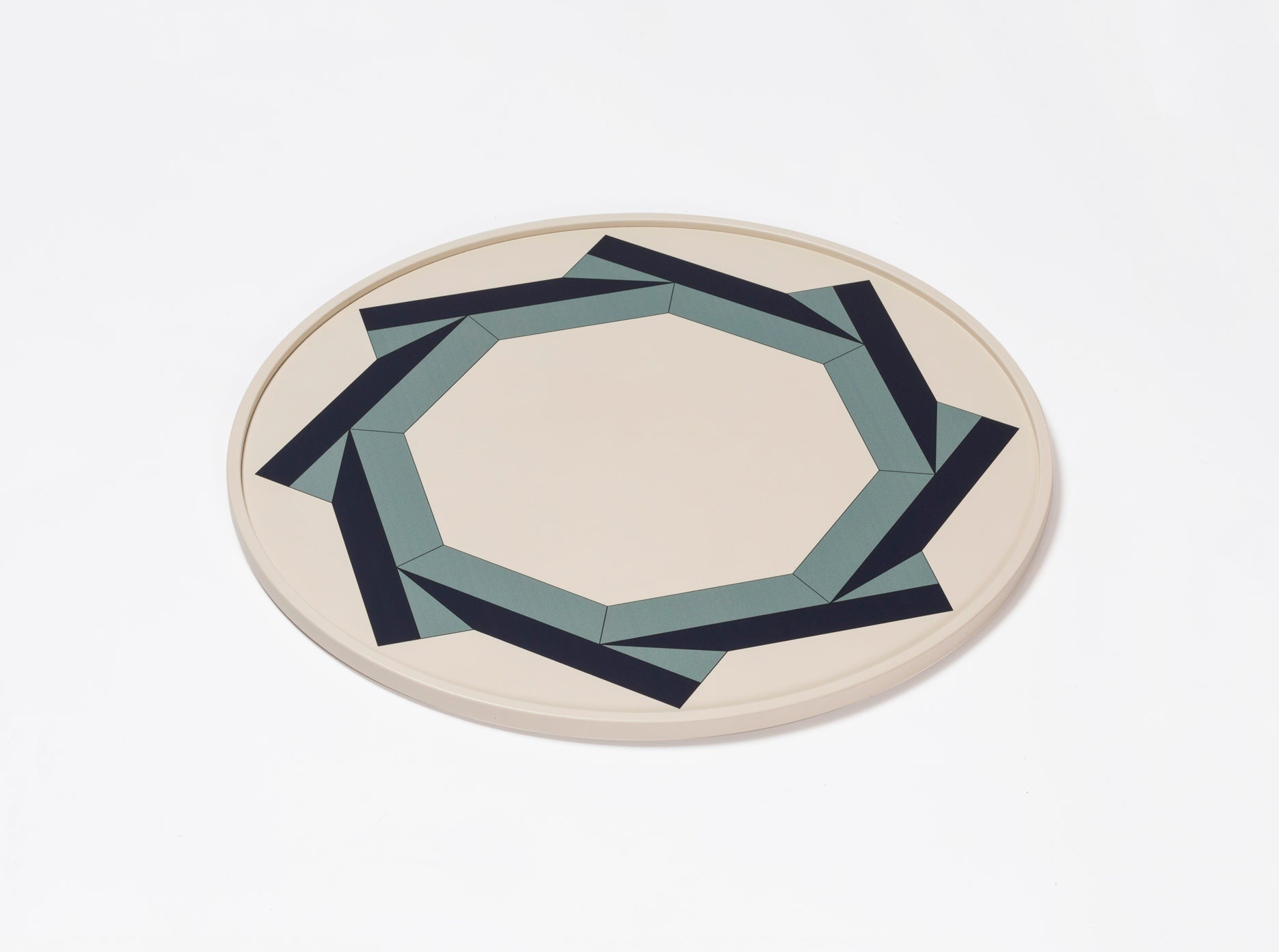 San Marco Round Tray N.1 by Giobagnara | Leather-covered wood structure with decoration inspired by a detail of the floor of the Basilica di San Marco | San Marco Collection | Combines historic legacy with modernity, celebrating Venice's artistic and cultural heritage | Home Decor and Serveware | 2Jour Concierge, your luxury lifestyle shop