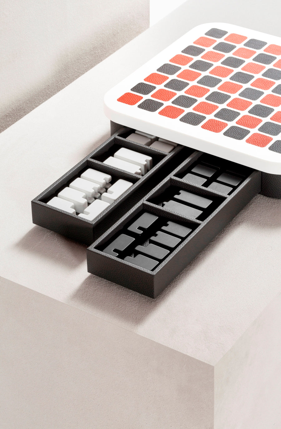 Giobagnara Delos Corian® Chess Set | 2Jour Concierge, #1 luxury high-end gift & lifestyle shop